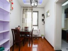 (必看好房)世茂江滨花园 精装修大三房 拎包入住 带车位