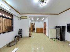 麓湖公园 狮带岗小区 东南向 单边位 户型方正3房