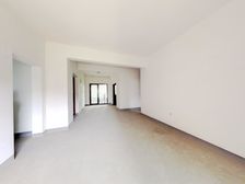 绿地海外滩花苑,158平大平层,位置好采光佳,全新白坯户型好