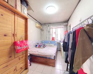 北京南站边 板楼南北通透两居交通便利价格低