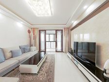 玲珑湾通透三房,前排位置,采光视野好!