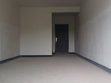 公园旁,黄金好楼层华润品质小区大三房 115万