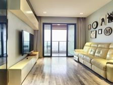 北滨路全看江房源。龙湖春森彼岸 看江 拎包入住 保真!