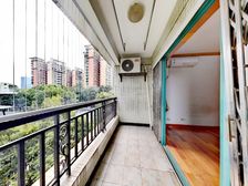 南国花园 南向采光好 带电梯 双卫格局 近医院 临