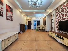 汽博商圈 住家装修三房 拧包入住 3号线金渝轻轨站旁