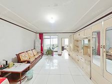 此房满五唯一,户型好,南北通透,无浪费空间。