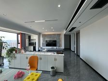 轻轨门口!曹家湾精装4房,业主急卖!降价50颗!