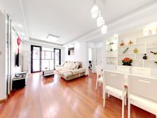 在寂静中品味,在喧闹中生活,此房深情并茂!!低价