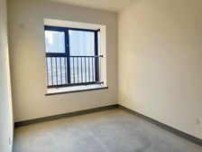 唐冶三室!双地铁400米!单价11xxx!随时看房!经十路!