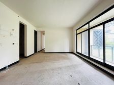 渝北区 北大资源兰庭序 四房 490万