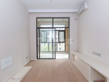 次新房 3.5米层高 近9号线