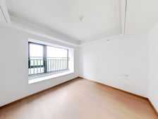 璀璨四房,看房方便,诚心出售,低楼层,采光无影响