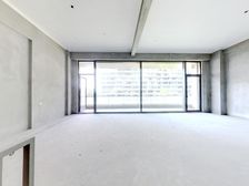 君湾中心,本小区四面环水,北门客厅挑高,旁边7个公园