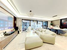 万达旁 电梯洋房 中庭中层 带地暖和新风 中 央空调