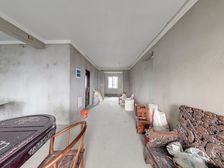 芳韵大四室,采光通风好,无遮挡。