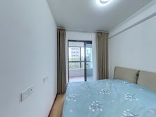 植物园旁 精装修加软装,双阳台,房东诚心卖,