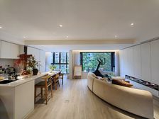 渝北区 龙湖昱湖壹号萃峯 四房 378万