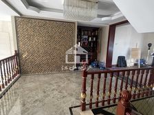 青秀山脚下 楼中楼带露台