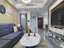 李家沱 融科金色时代 精装洋房顶跃 6房3卫 带我顶花园