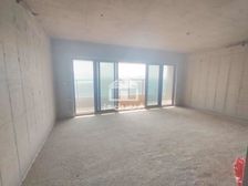 青秀山保利冠江墅 178平东向毛坯四房 满二低层