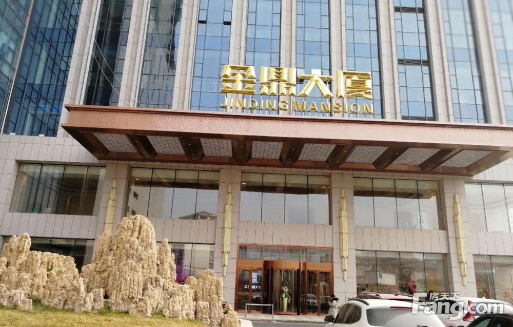 金鼎大厦写字楼出租·办公室租赁崂山无遮挡海景家具!地铁!289平!