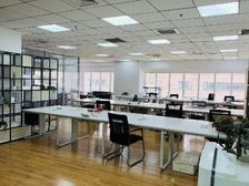 上地科技园区 硅谷亮城新出300平写字楼 精装家具出租