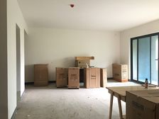 光环旁,公园旁香港置地品质小区大横厅五房 193万