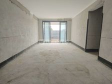 带100平方露台,电梯房,证件齐全