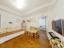 房子楼层好, 视野好 ,做了三房,房东诚心卖