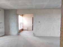 出售 奥园 毛坯3房 向南 带入户花园