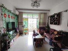 出售 湖光雅苑 精装3房 向南 电梯中层 98平方