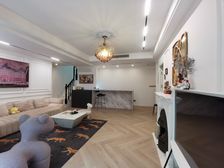 业主装修花费80W,洋房底跃,实得面积200平米。