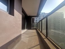 在礼嘉天街 可以商圈旁 何必将就 门口地铁 出门即公园