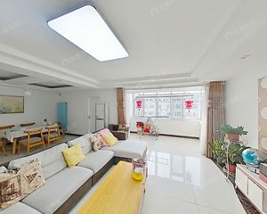 良乡 · 北潞春 · 3室 商品房一套采光好,带一固定车位
