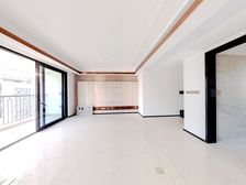 万象城旁东首临河 洋房顶复带星空大露台 闹中取静全新精装