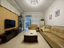 冉家坝 电梯2房 户型方正 朝中庭 近大龙山轻轨站