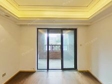 人车分流别墅区4房,4开间朝南,品质小区。