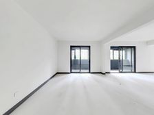 滨河沁月 准次新房 位置好 小区环境优美