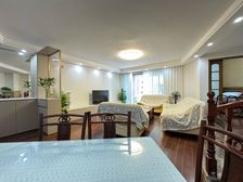 沙坪坝区 华宇广场 四房 200万