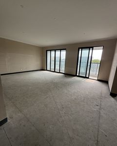 世茂中南璀璨云堤 带电梯 停车方便 近地铁 商品住宅