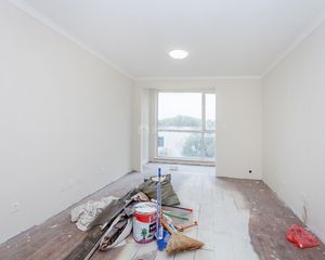 南北通透两居 紧邻公园 安静舒适