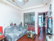 必买带露台 双南两房 户型方正 小区中间 不靠路 可砍价