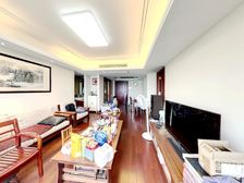 日湖旁好楼层全天采光无遮挡 业主诚售看房方便