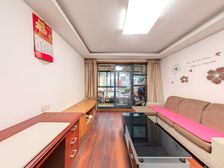 房东精装保养好,拎包入住,小区配套设施齐全