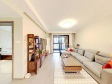 7,13号线长清站 满五无税 房东诚意卖 价格好谈 精装全送