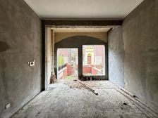 地铁口 奥林匹克花园别墅 4室2厅 上下四层 纯毛坯!