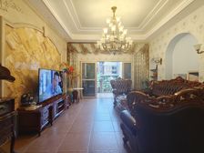 业主诚心出售,价格可谈。