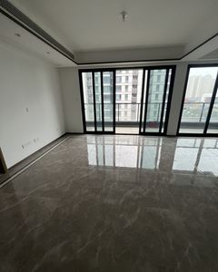 保利天悦三期3室2厅2卫南朝向460.0万元/套出售