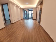 中骏璟峰云庭 电梯房 精装 109平 3室 看房提前联系