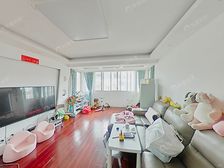 房子全明户型,南北户型,近DT,超大阁楼!视野开阔